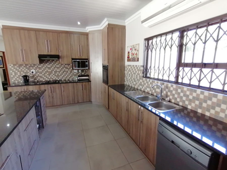 3 Bedroom Property for Sale in Langenhovenpark Free State